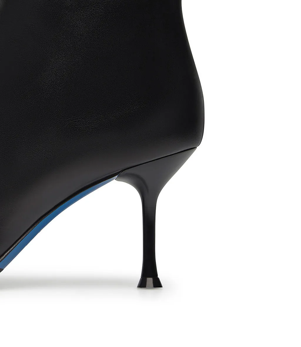 Logo-plaque black leather ankle boots