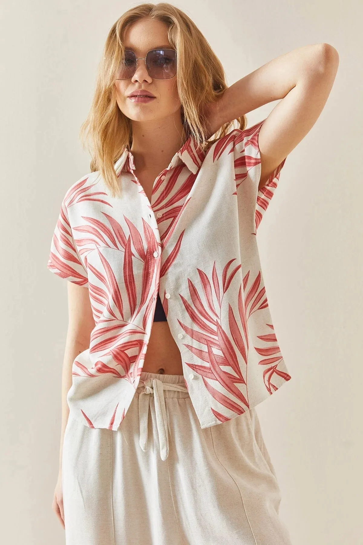 Red Leaves Print Short Sleeve Button Down Shirt